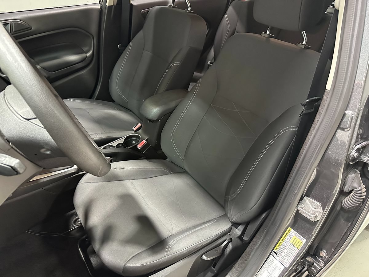 Used 2019 Ford Fiesta SE FWD image 27