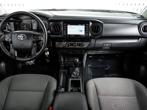 Used 2020 Toyota Tacoma SR w/ SR Convenience Package RWD image 10