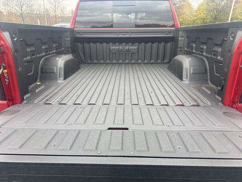 New 2026 GMC Sierra 1500 SLT w/ SLT Premium Plus Package image 14