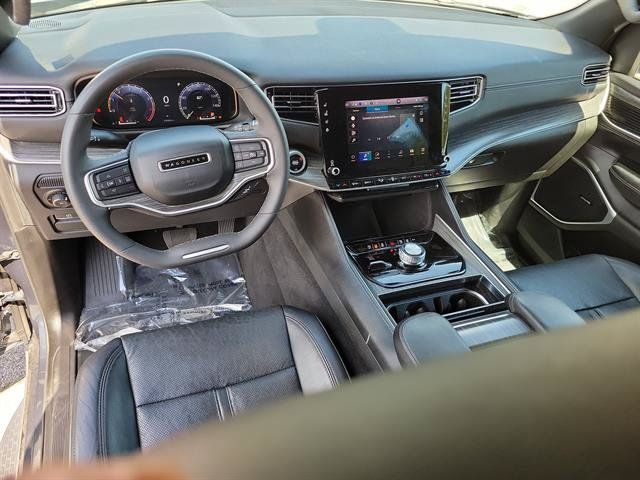 Used 2024 Jeep Wagoneer Series II w/ Flexible Seating Group AWD/4WD image 14