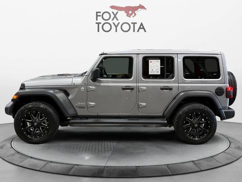 Used 2021 Jeep Wrangler Unlimited Sport w/ Sun And Sound Package AWD/4WD image 3