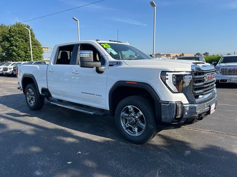 Used 2025 GMC Sierra 2500 SLT w/ SLT Premium Package AWD/4WD image 4