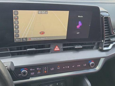 Certified 2023 Kia Sportage SX FWD image 15
