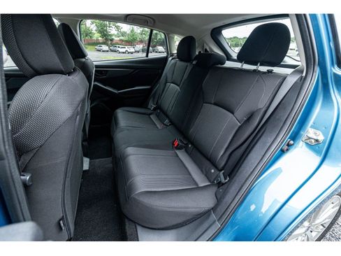 Used 2017 Subaru Impreza 2.0i Premium image 10