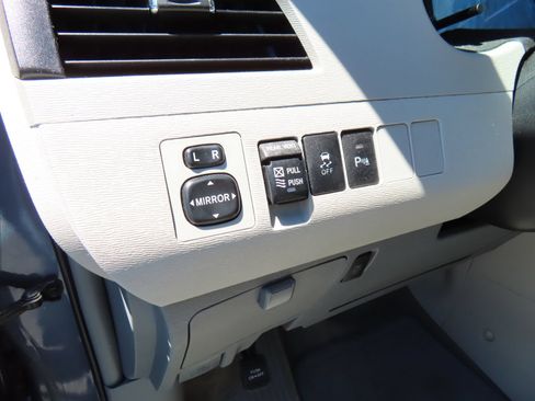Used 2014 Toyota Sienna XLE FWD image 13