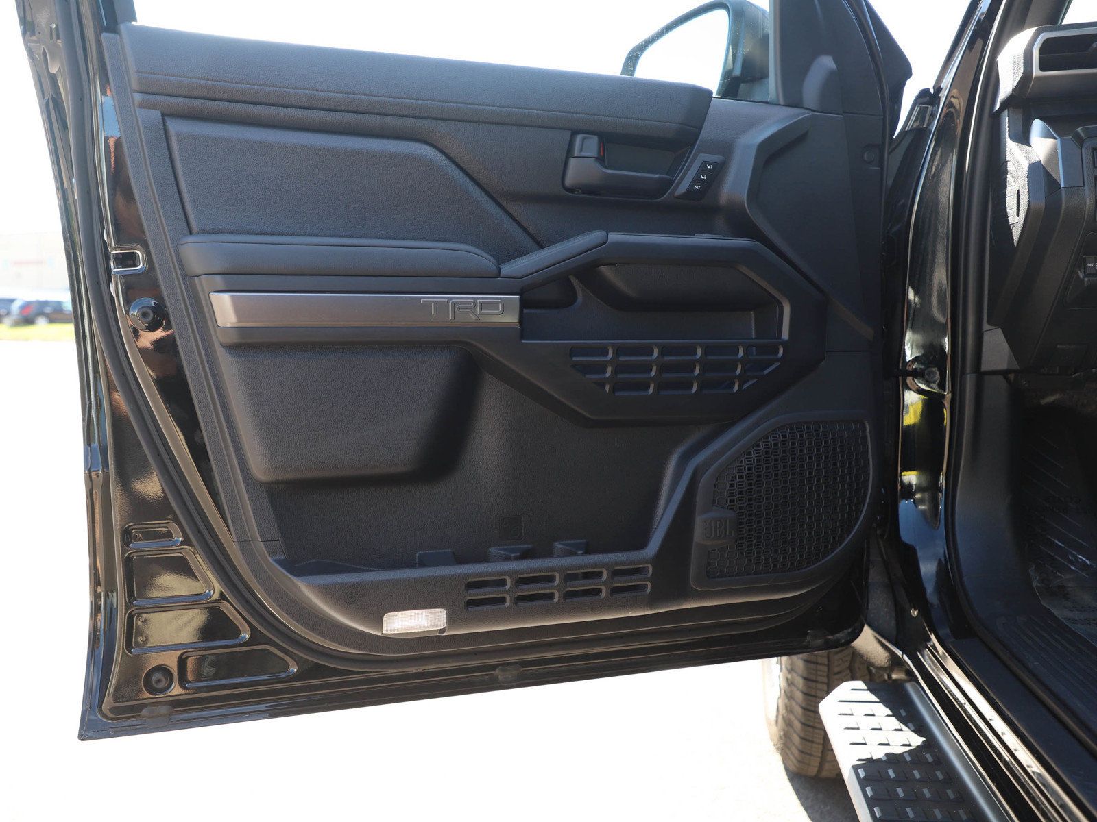 Used 2025 Toyota 4Runner TRD Off-Road Premium AWD/4WD image 19