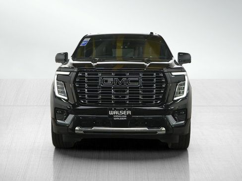 Used 2025 GMC Yukon Denali Ultimate AWD/4WD image 8