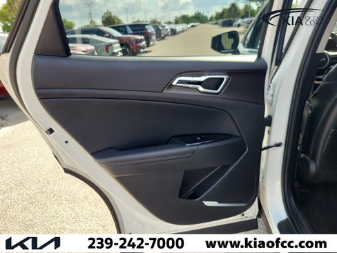 Certified 2025 Kia Sportage EX AWD/4WD image 14