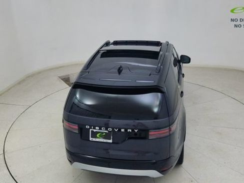 Used 2024 Land Rover Discovery Metropolitan Edition AWD/4WD image 89
