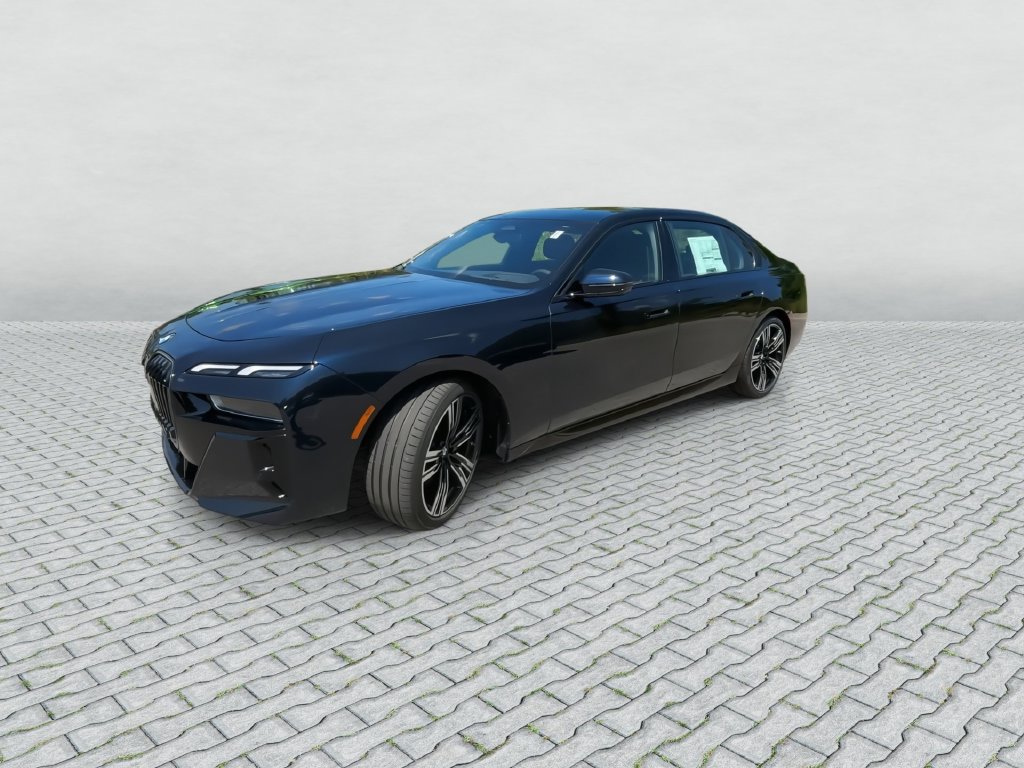 Used 2026 BMW 740i xDrive w/ Premium Package AWD/4WD image 4