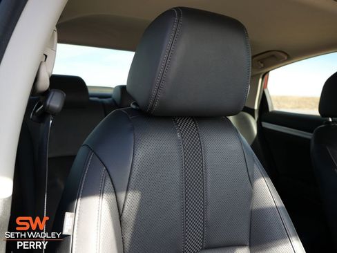 Used 2021 Honda Civic EX-L image 18