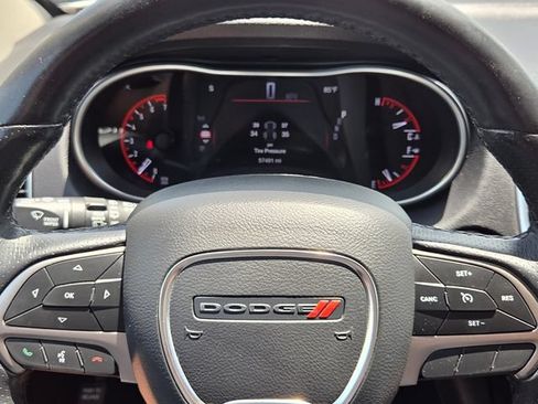 Used 2020 Dodge Durango SXT RWD image 28