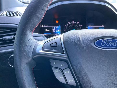 Used 2023 Ford Edge ST-Line image 22