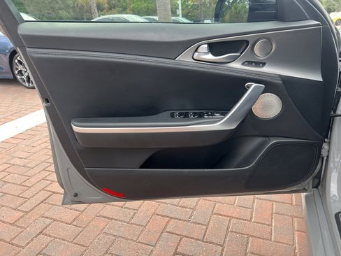 Used 2020 Kia Stinger GT1 RWD image 14