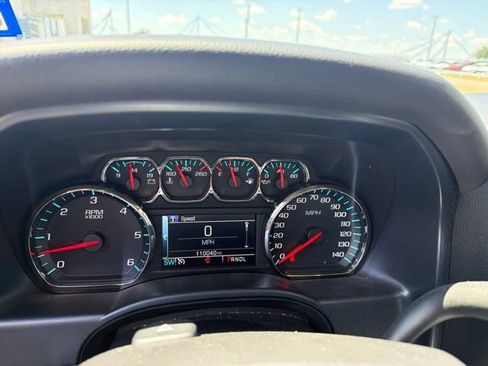 Used 2018 Chevrolet Silverado 1500 LT w/ Texas Edition RWD image 20