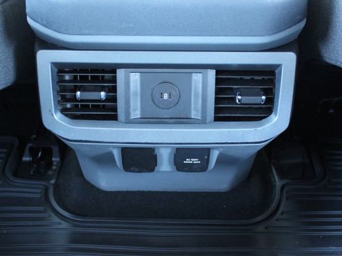 Used 2024 Ford F250 XLT w/ FX4 Off-Road Package image 35