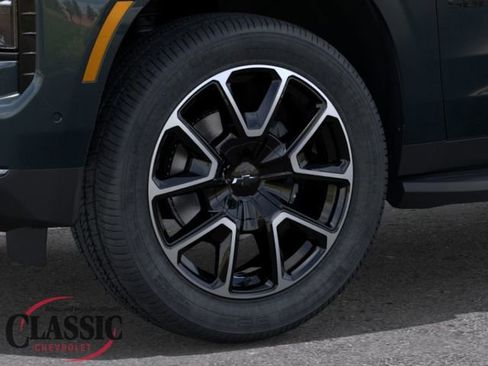 New 2026 Chevrolet Suburban RST w/ Comfort Package RWD image 10