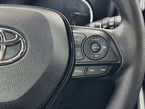 Certified 2023 Toyota RAV4 XLE FWD image 18