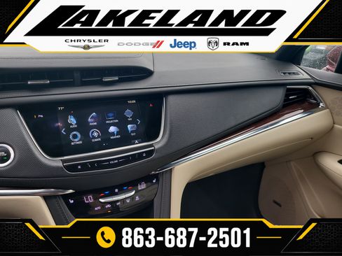 Used 2017 Cadillac XT5 Luxury w/ Driver Awareness Package FWD image 20