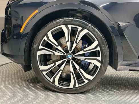 Used 2023 BMW X7 M60i w/ Executive Package image 5