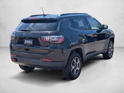 Used 2022 Jeep Compass Trailhawk w/ Sun and Sound Group AWD/4WD image 5