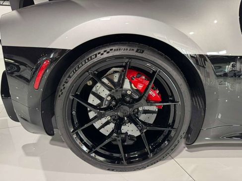 Used 2023 Bugatti Chiron Pur Sport image 42