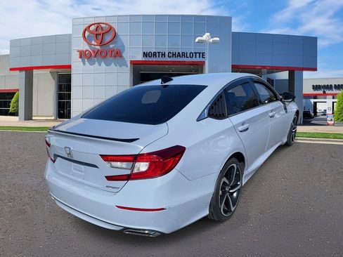 Used 2022 Honda Accord Sport image 8