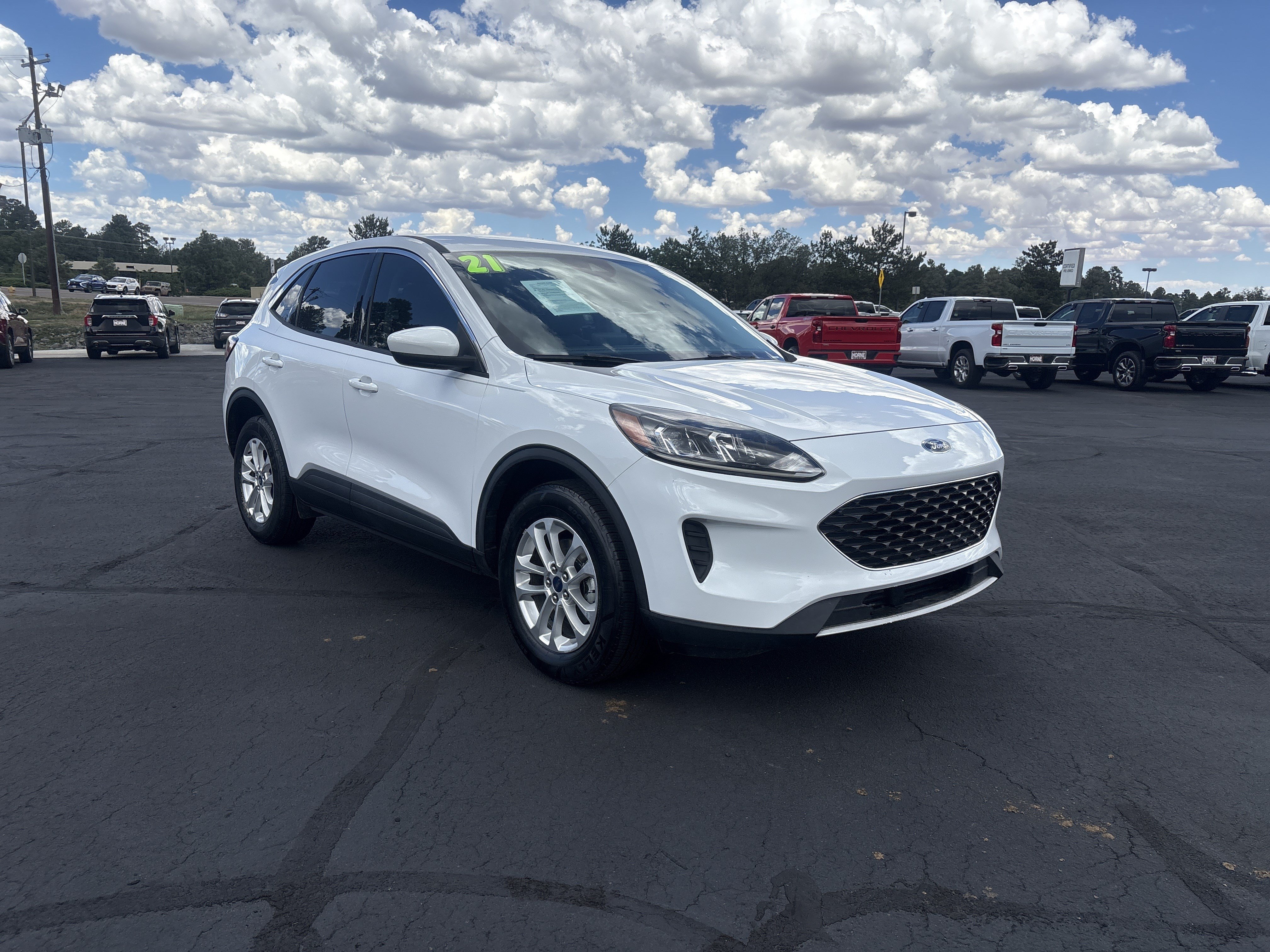 Used 2021 Ford Escape SE w/ Convenience Package AWD/4WD image 2