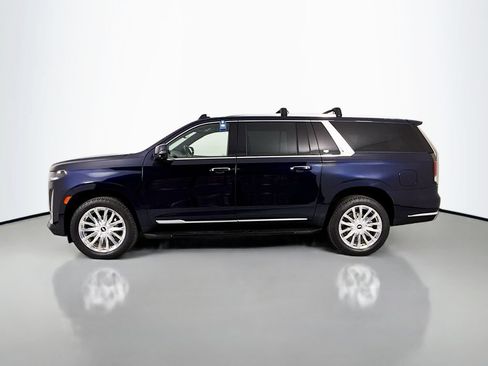 Used 2022 Cadillac Escalade ESV Premium Luxury AWD/4WD image 4
