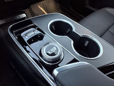 New 2025 Cadillac Lyriq Sport image 31