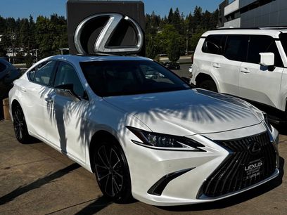 Certified 2024 Lexus ES 250 w/ Premium Package