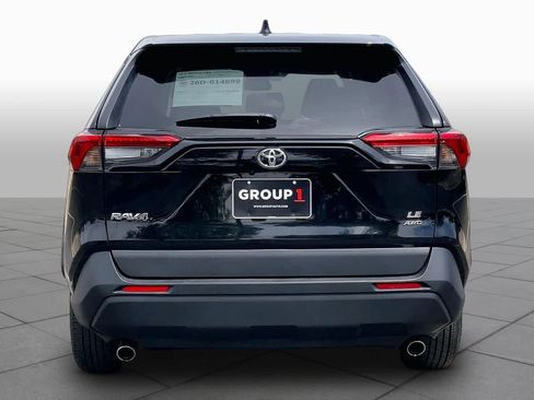 Used 2024 Toyota RAV4 LE image 5