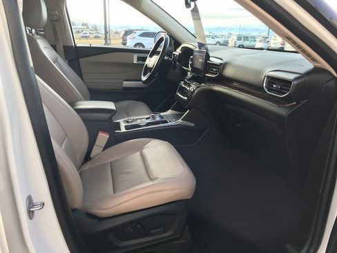 Certified 2021 Ford Explorer Limited w/ Hybrid Equipment Group 310A image 19