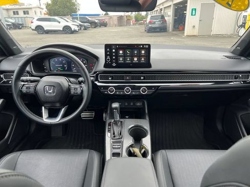 Used 2025 Honda Civic Sport image 11