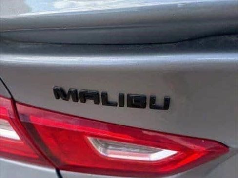 Used 2024 Chevrolet Malibu RS image 4