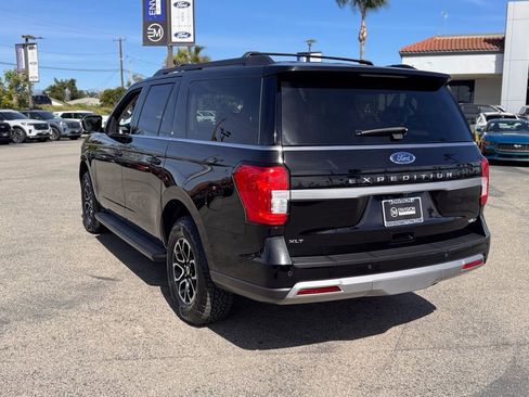 Certified 2024 Ford Expedition Max XLT image 10