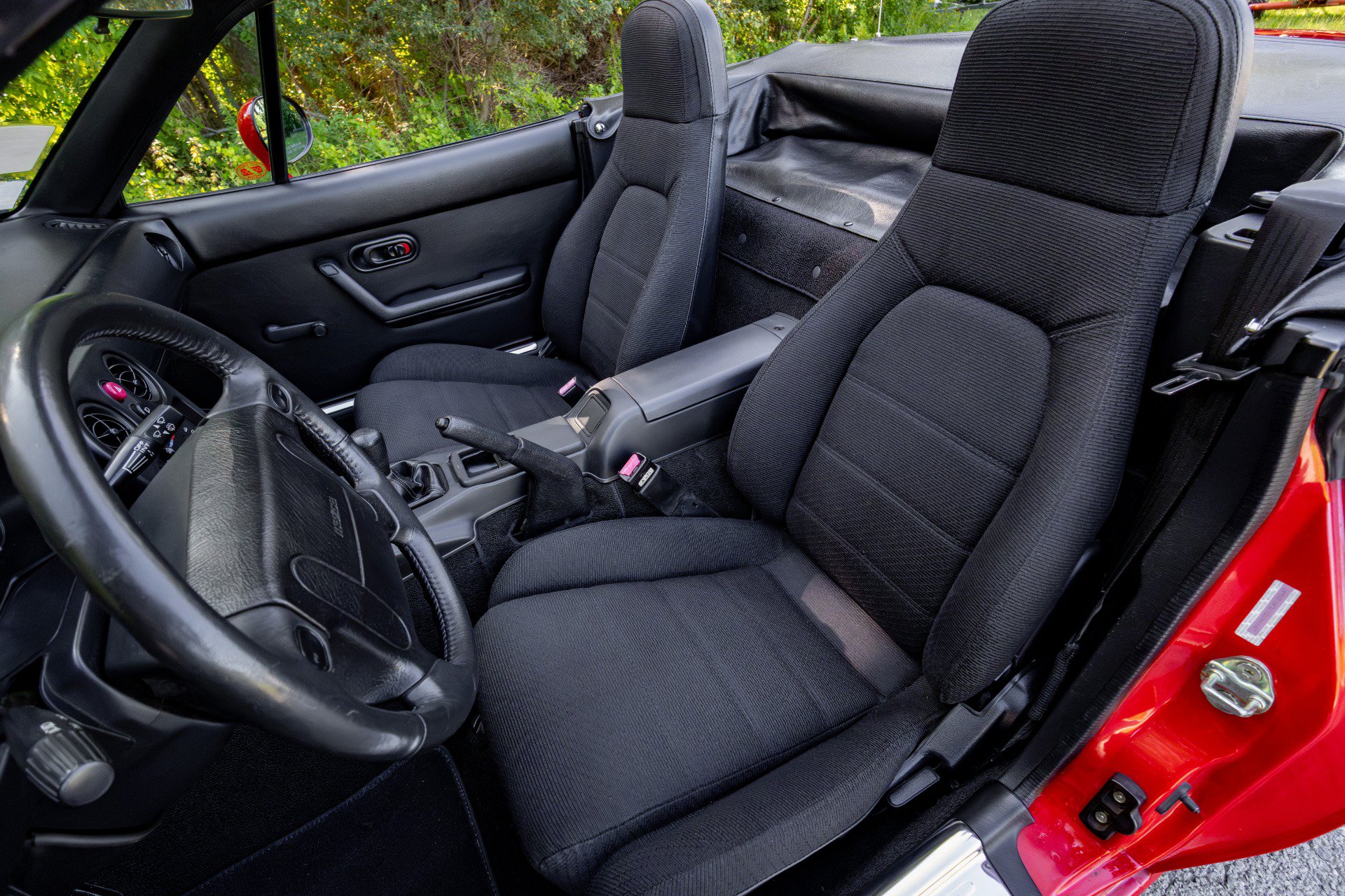 Used 1990 MAZDA MX-5 Miata RWD image 40