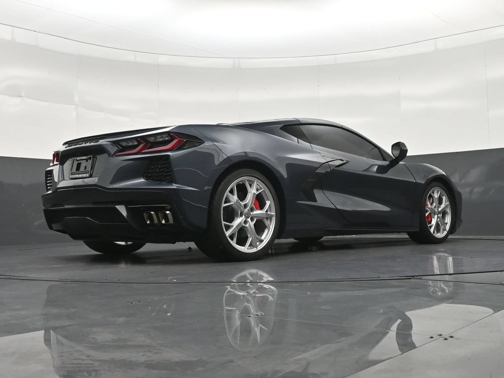 Used 2021 Chevrolet Corvette Stingray Preferred Cpe w/ 2LT RWD image 27