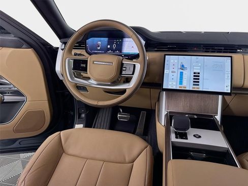 New 2026 Land Rover Range Rover Long Wheelbase SE AWD/4WD image 25