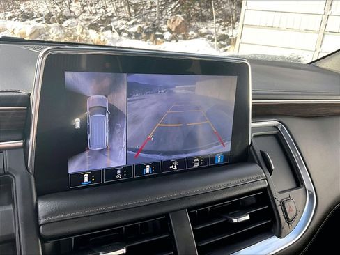 Used 2021 Chevrolet Tahoe High Country w/ Premium Package image 19