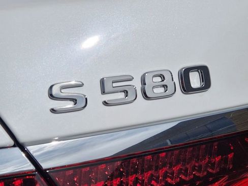 New 2026 Mercedes-Benz S 580 4MATIC Sedan image 14