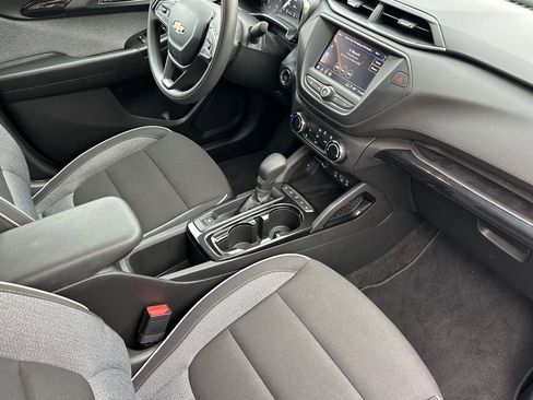 Used 2023 Chevrolet TrailBlazer LT image 16