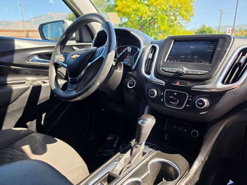 Used 2020 Chevrolet Equinox LT AWD/4WD image 15