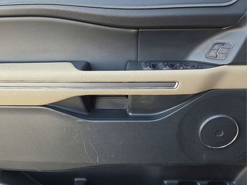 Used 2022 Ford Expedition Max XLT image 22