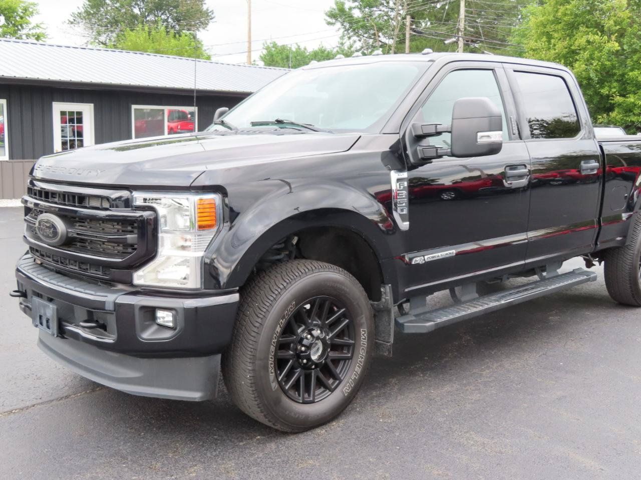 Used 2022 Ford F350 XLT w/ Black Appearance Package AWD/4WD image 7