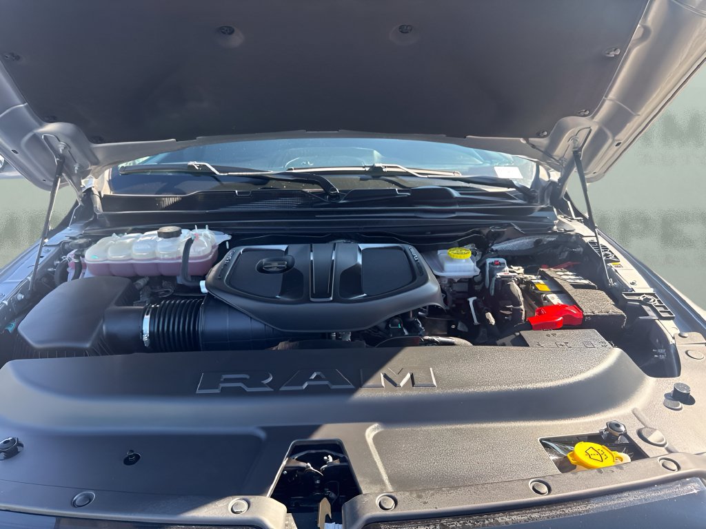 Used 2025 RAM 1500 Big Horn AWD/4WD image 36