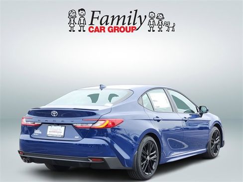 New 2026 Toyota Camry SE image 4