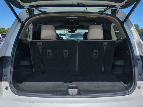 Used 2020 Honda Pilot Touring image 13