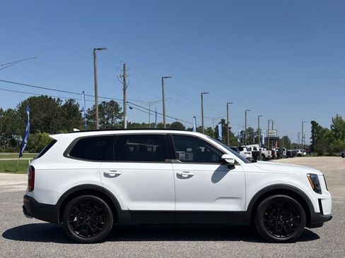 Used 2022 Kia Telluride SX w/ SX Prestige Package AWD/4WD image 4