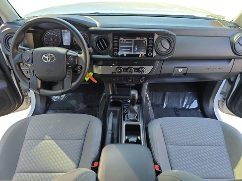 Used 2022 Toyota Tacoma SR w/ SR Convenience Package image 9